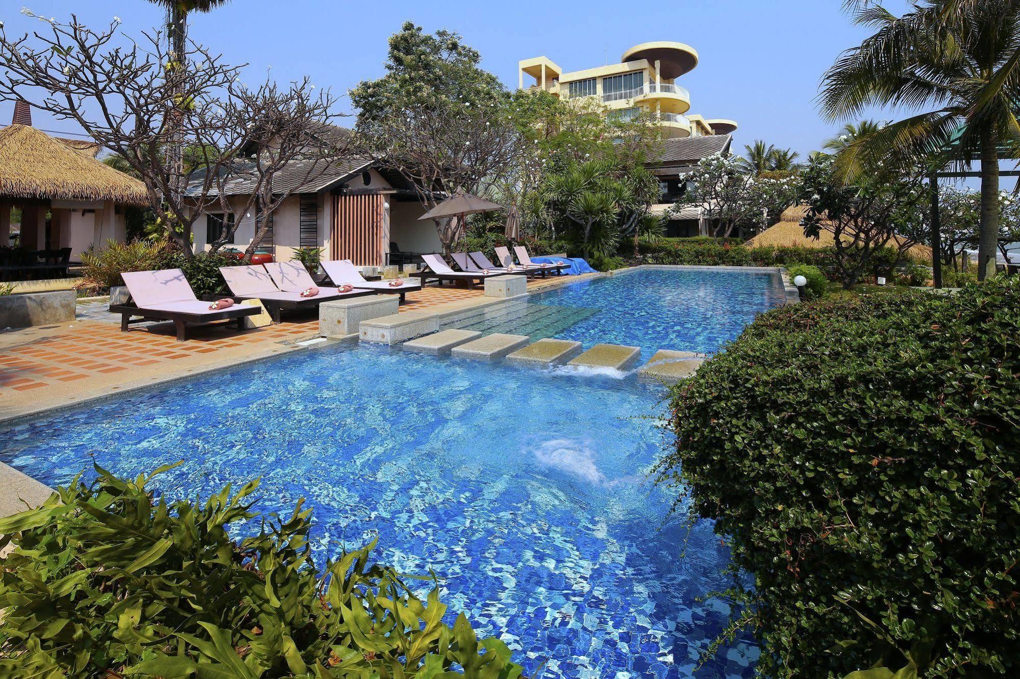 Purimuntra Resort And Spa Pran Buri Exterior foto